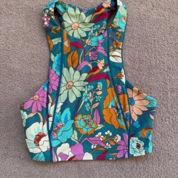 Beach Bunny - B|Fit - Activewear Set of 3 - Spencer Legging & Tops - XSMALL - Picture 2 of 6